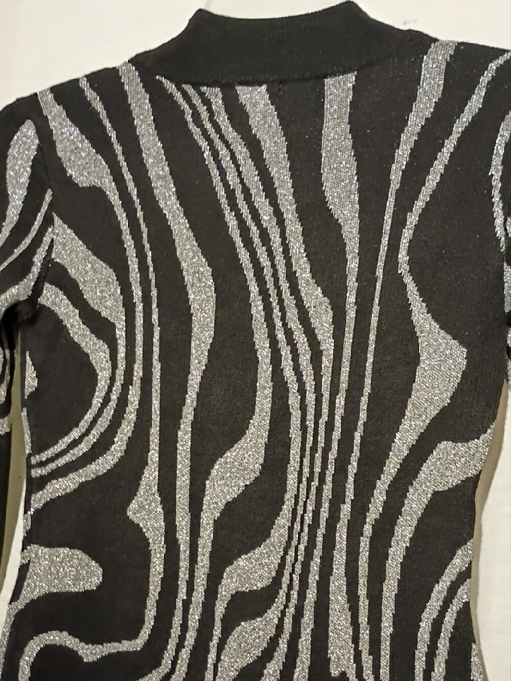 Metallic Bodycon Turtleneck Sweater Dress, Black, Silver, Derek Heart, 6 NWOT - Picture 9 of 12